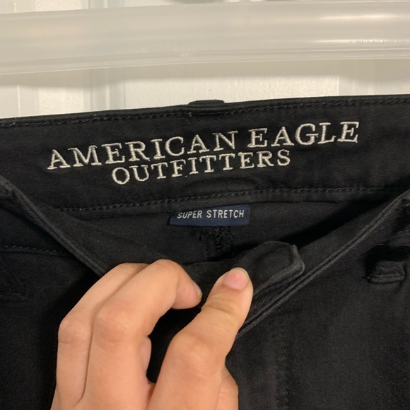 American Eagle Black Distressed Twill Jegging Jeans Size 10 - Picture 2 of 6